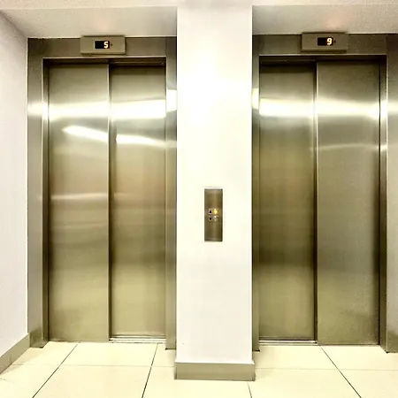 Apartament Podwale 2 - Self Check-in 20h ~parking & Lift *